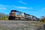 CSX 5476 on M-403